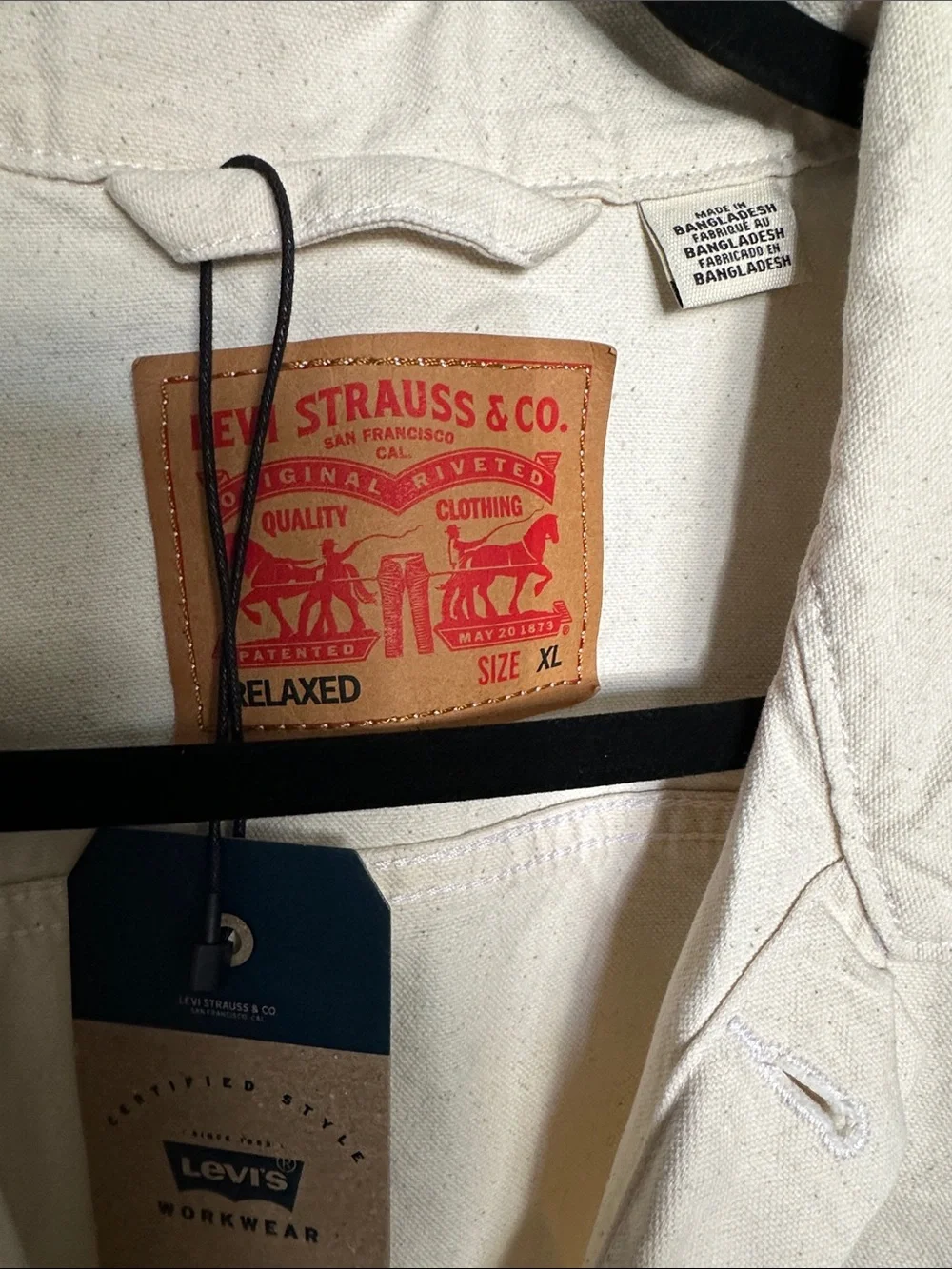 Levi's Off-White Denim Jacket with Chest Pockets